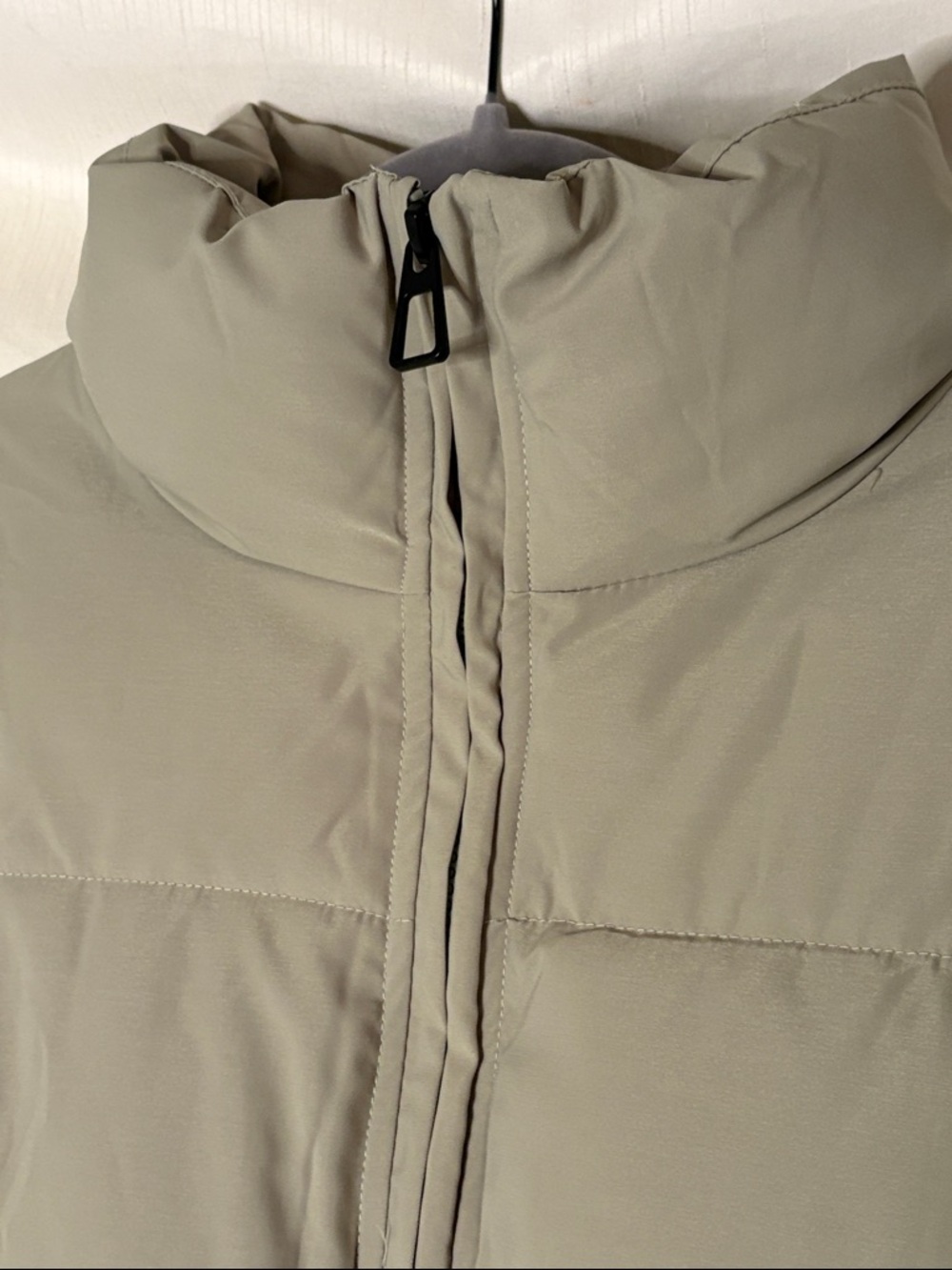 Amazon Sage Green Puffer Jacket - Picture 4 of 9